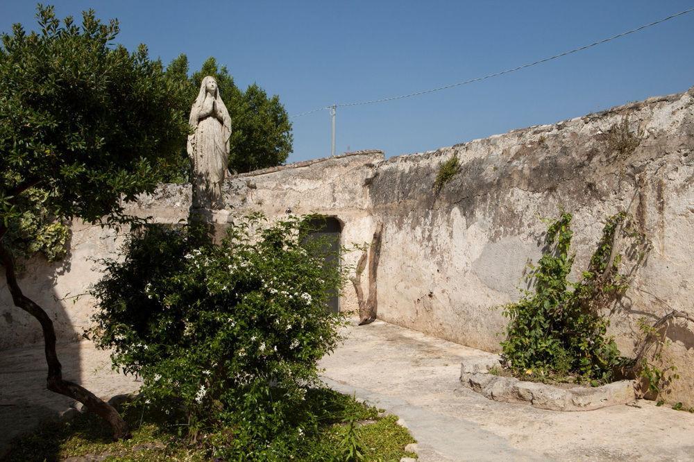 Badia Del Casale Bed & Breakfast Ugento Exterior photo
